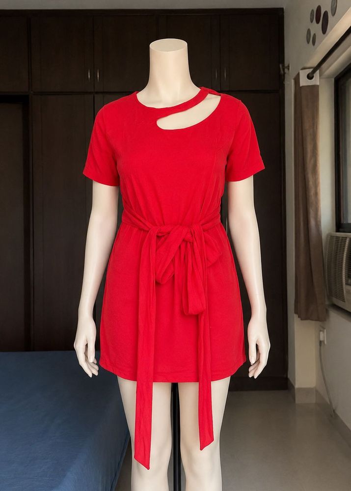 Chic Red Tie-Waist Dress