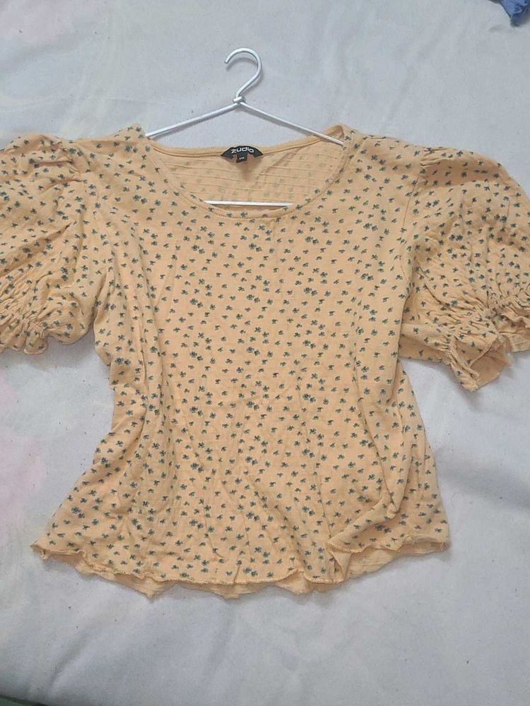 Peach Floral Puff Sleeve Top