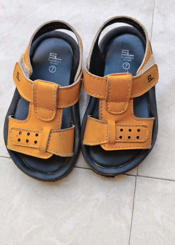 Toddler Boys Sandals Size 7