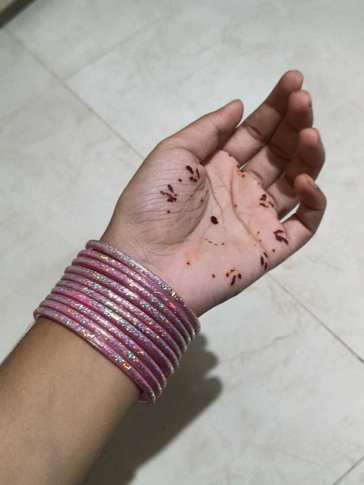 Sparkly Pink Bangles Set