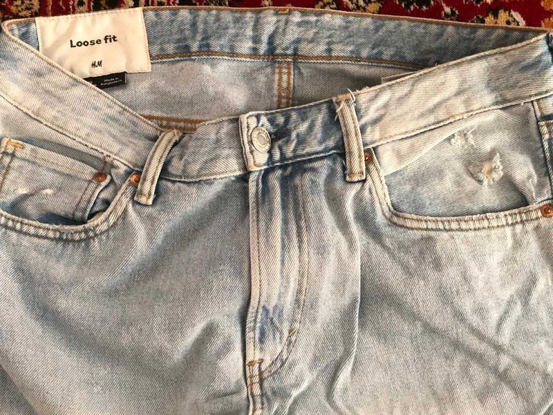 H&amp;M Loose Fit Jeans