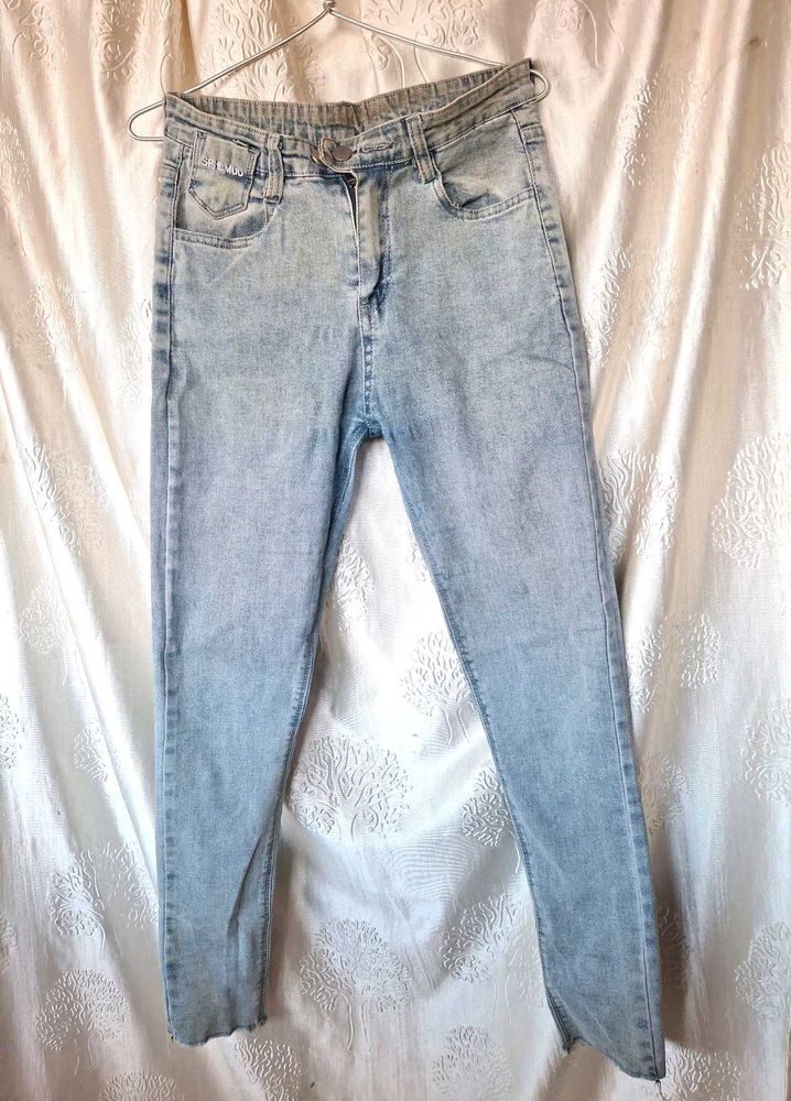 Light Wash Denim Jeans