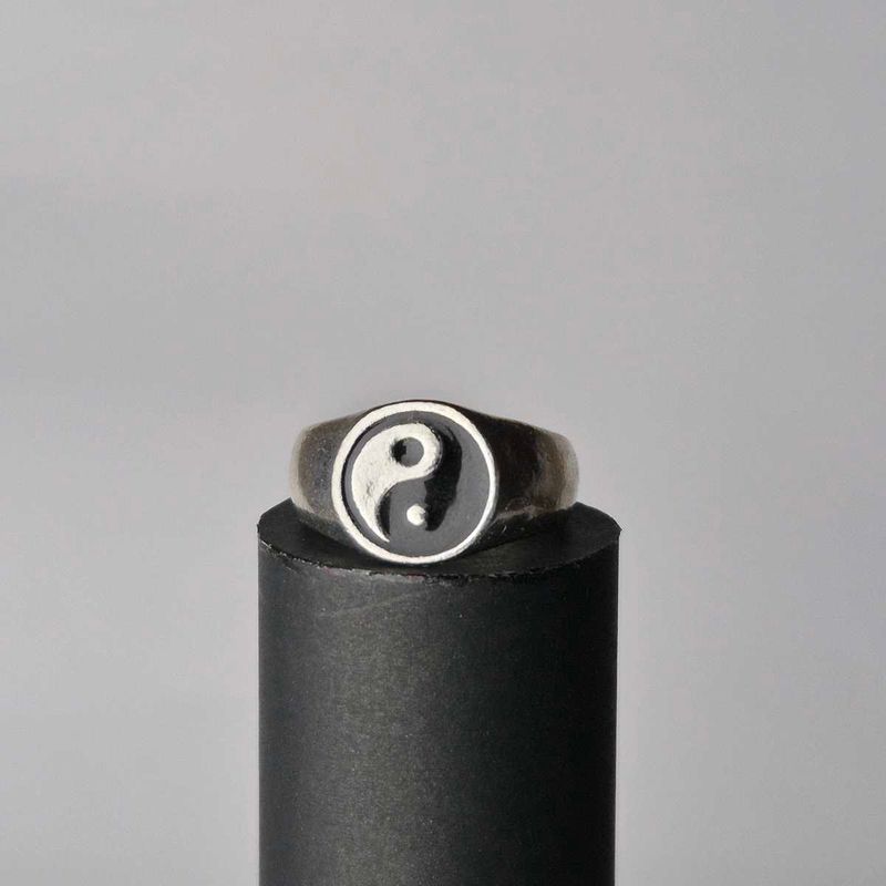 Yin Yang Ring