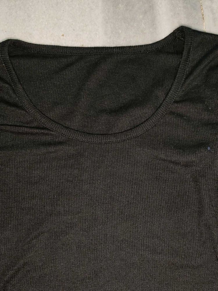 Scoop neck Ribbed Black Top