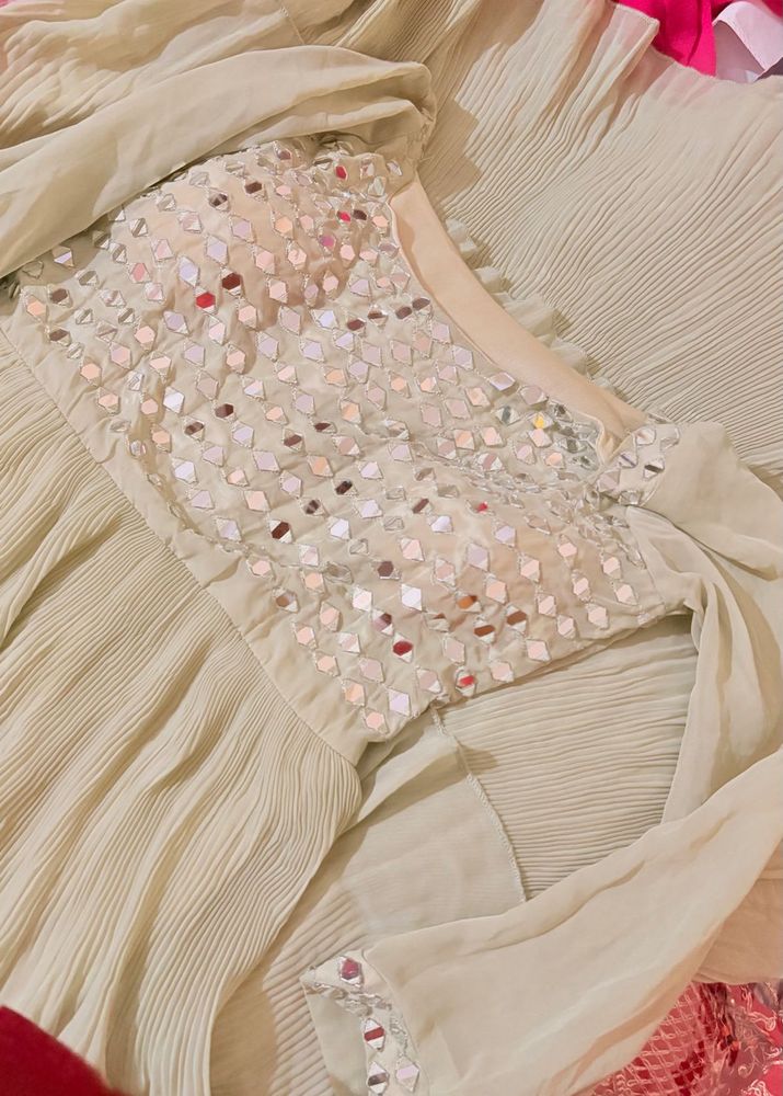 Sparkling Ethnic Gown with stylish Dup
