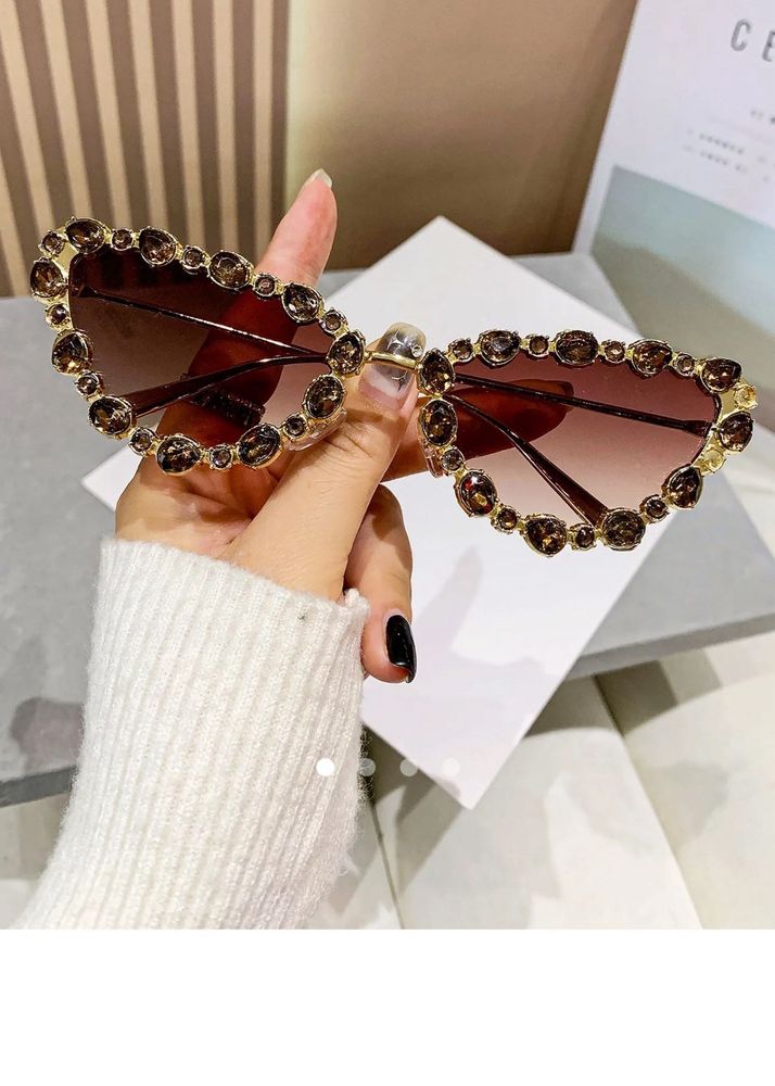 Sparkling Cat-Eye Sunglasses
