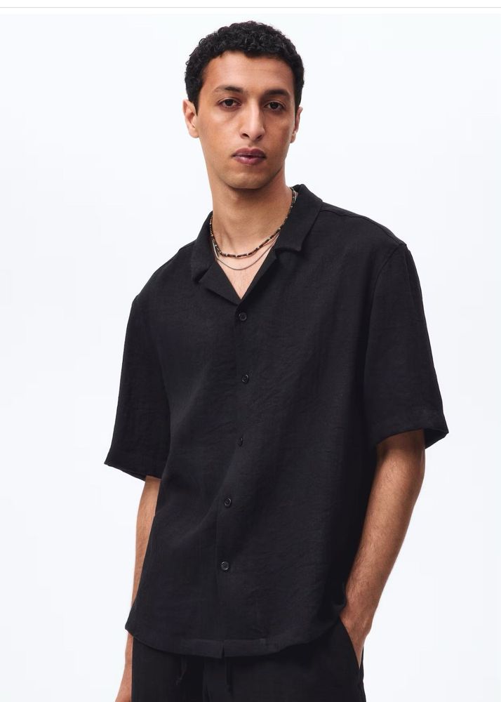 Men's Black Short Sleeve Shirt
