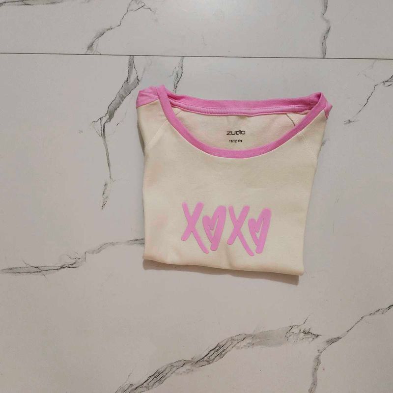 Cream XOXO Graphic T-Shirt