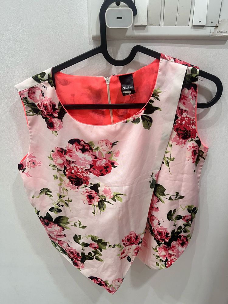 Stunning Floral Print crop top
