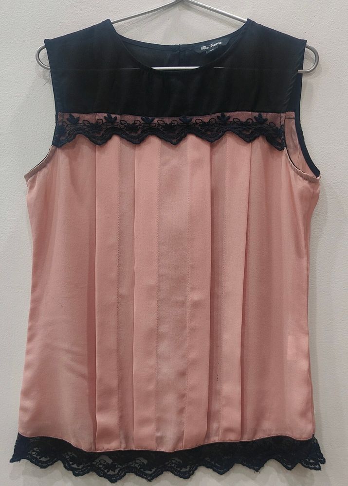 Sleevless Top