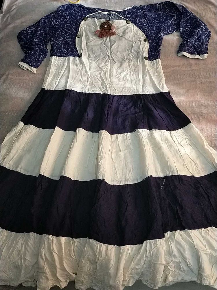 Beautiful Blue &amp; White Striped Kurta