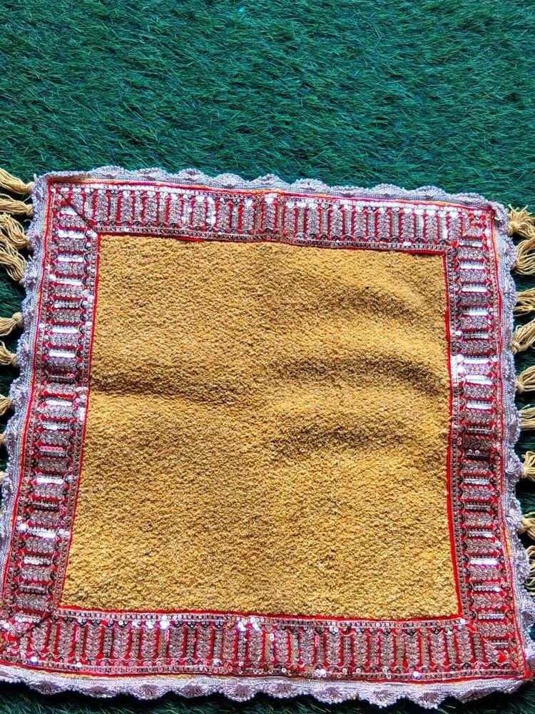 mustard Aasan with beautiful red lace