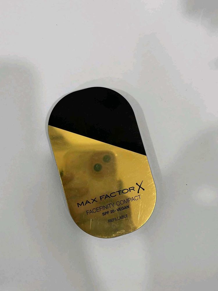 Max Factor Facefinity Compact SPF 20