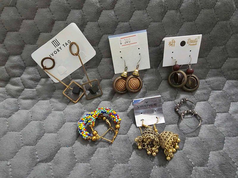 set of 6 Assorted Earrings Collection