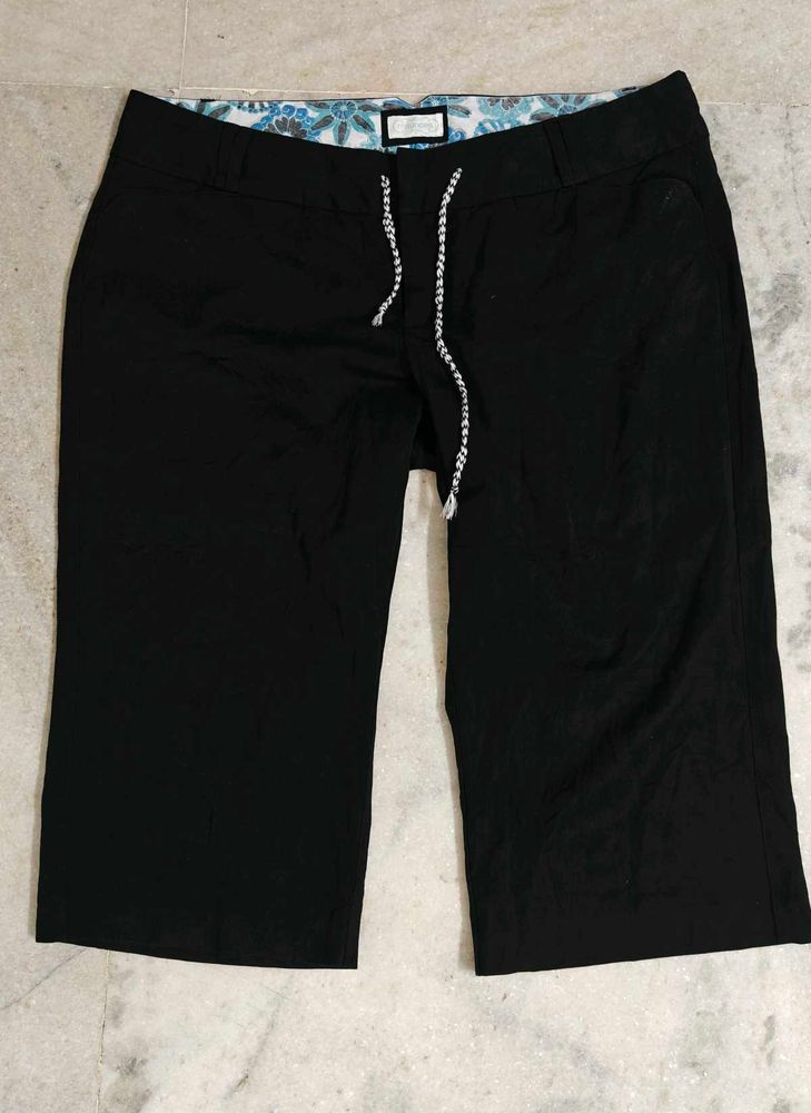 Black Capris with Drawstring Waist