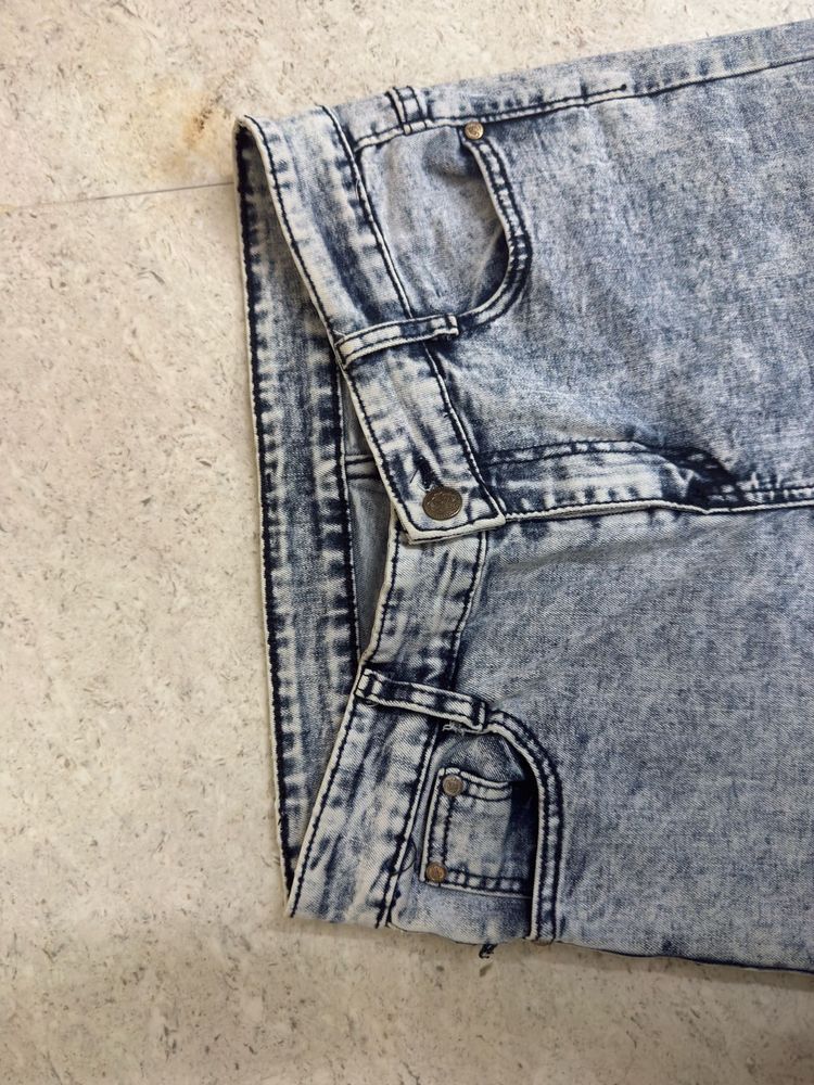 Straight fit blue jeans