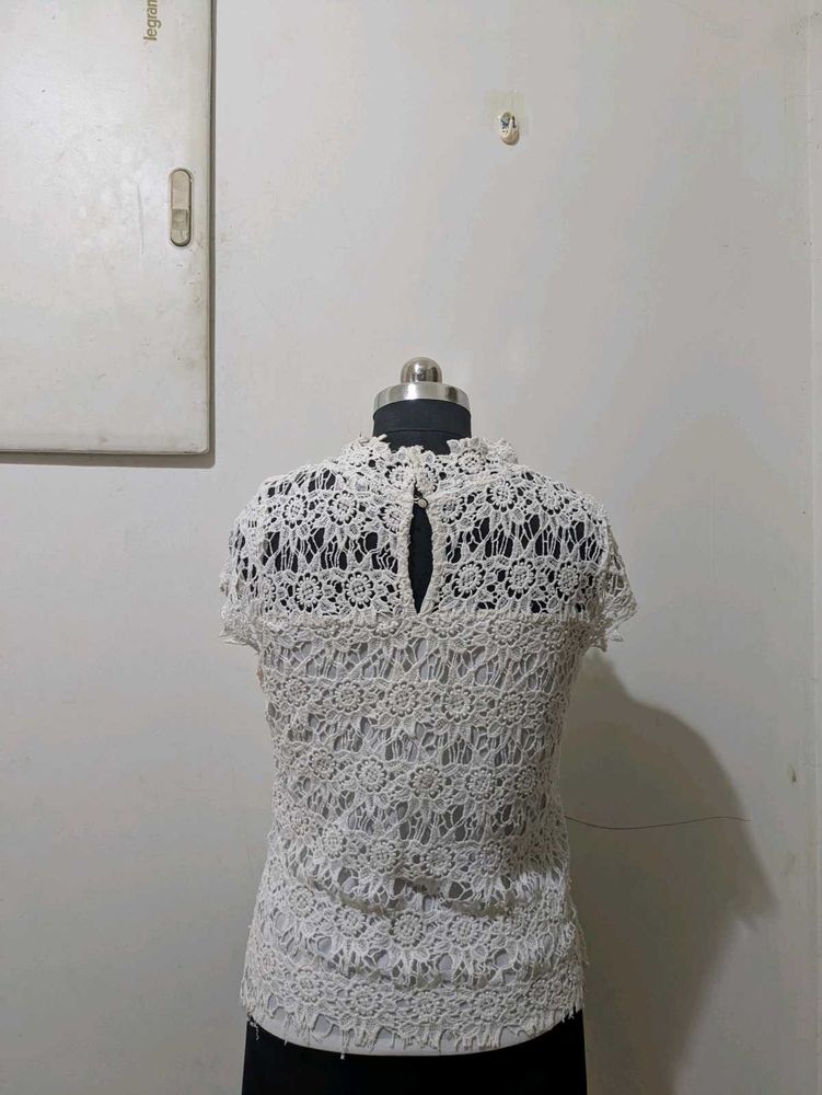 Chic Lace Top