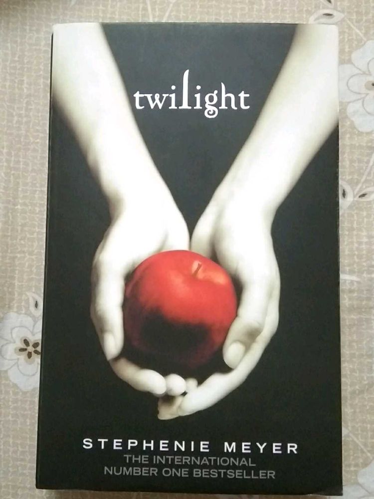 Twilight by Stephenie Meyer
