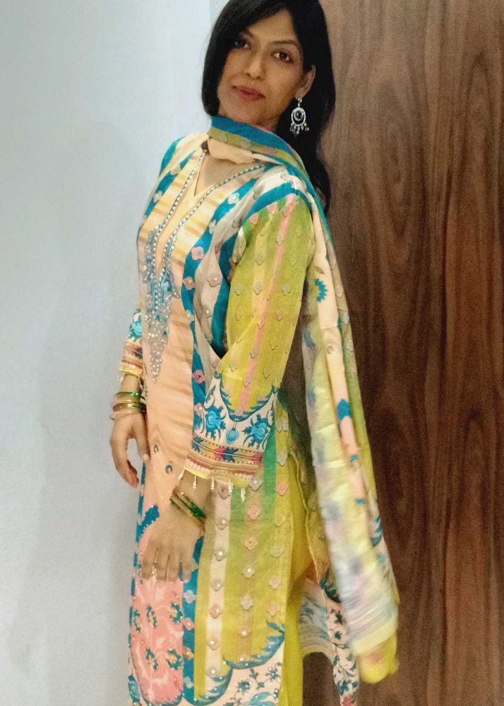 Brand new Beautiful Green &amp; Yellow Kurta Set