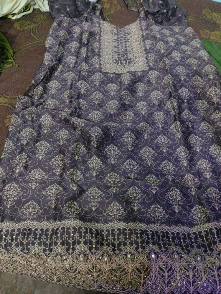 Embroidered Kurta Set