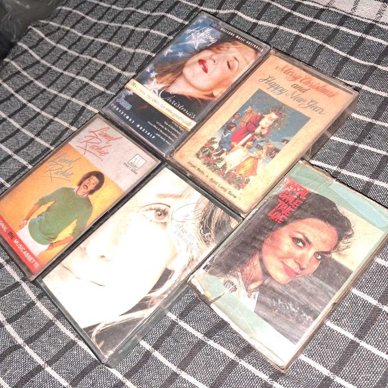 5 vintage English audio casettes