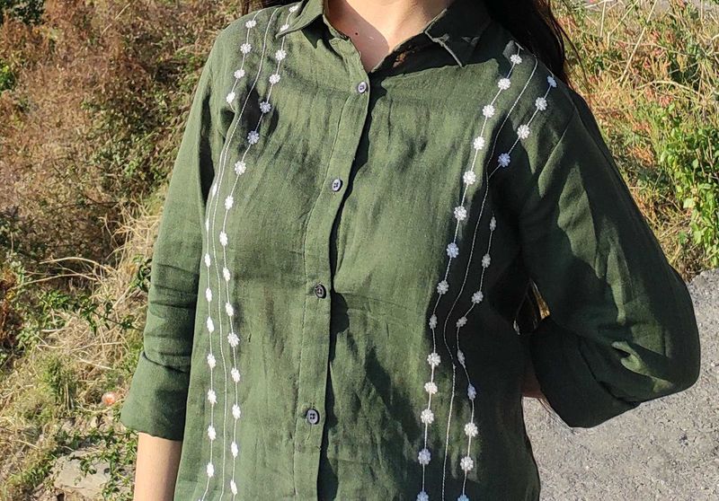 S green shirt breathable fabric
