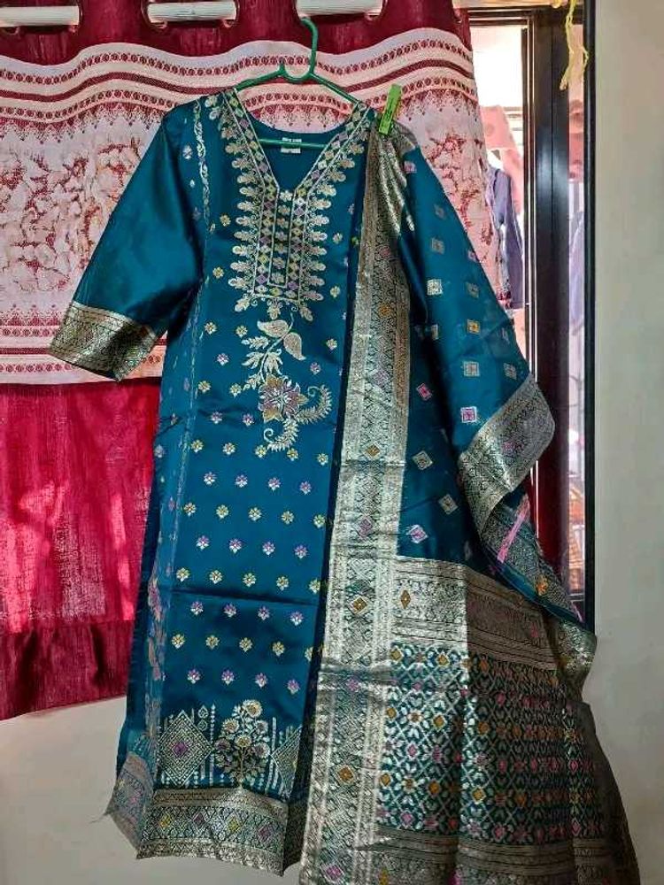 Teal Embroidered Kurta Set with Dupatta
