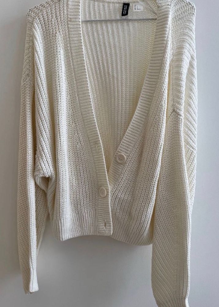 H&amp;M - cream knit cropped cardigan