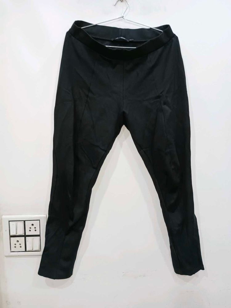 Black Anabelle Jeggings