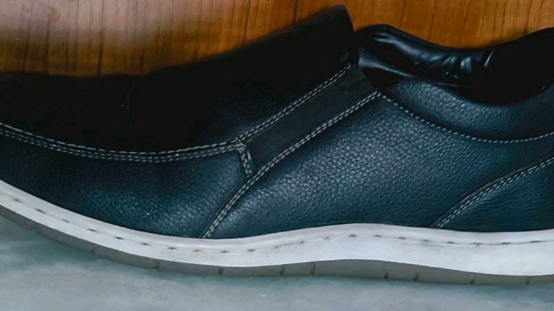 Men's Black Leather Slip-On Shoes