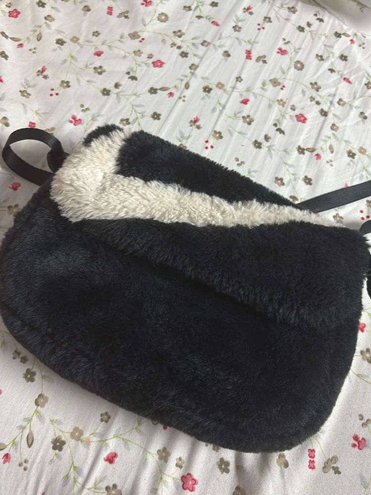 Fluffy Crossbody Bag