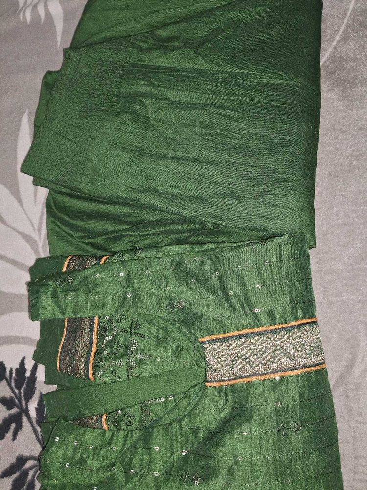 Green Sequinned Kurta Set hand striched