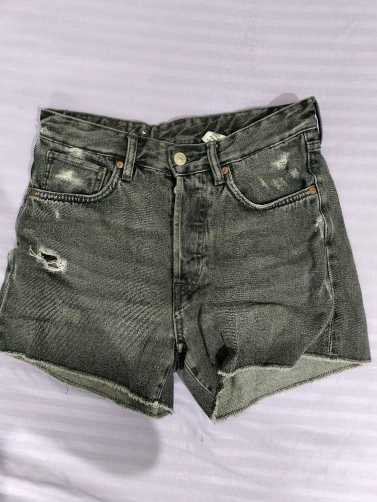 H&amp;M Distressed Denim Shorts