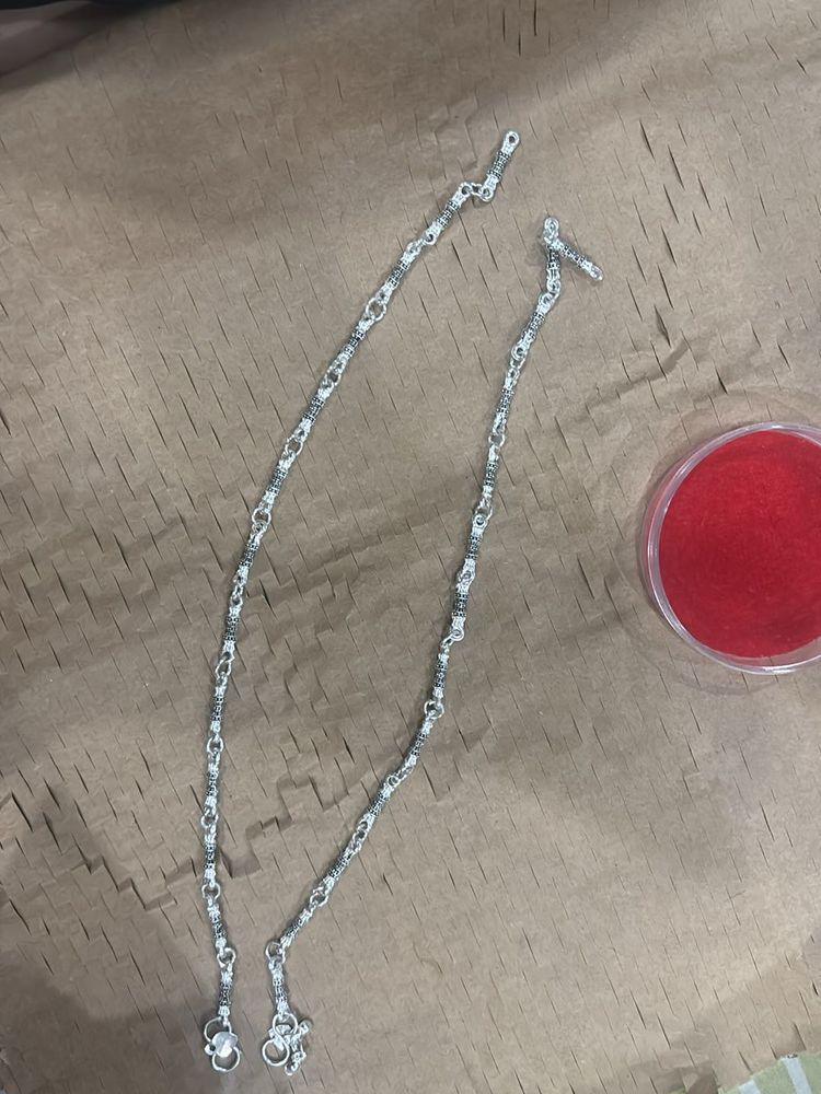 Elegant Silver Anklets Pair