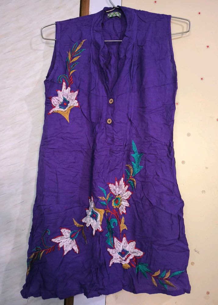 Embroidered Purple Top 💜