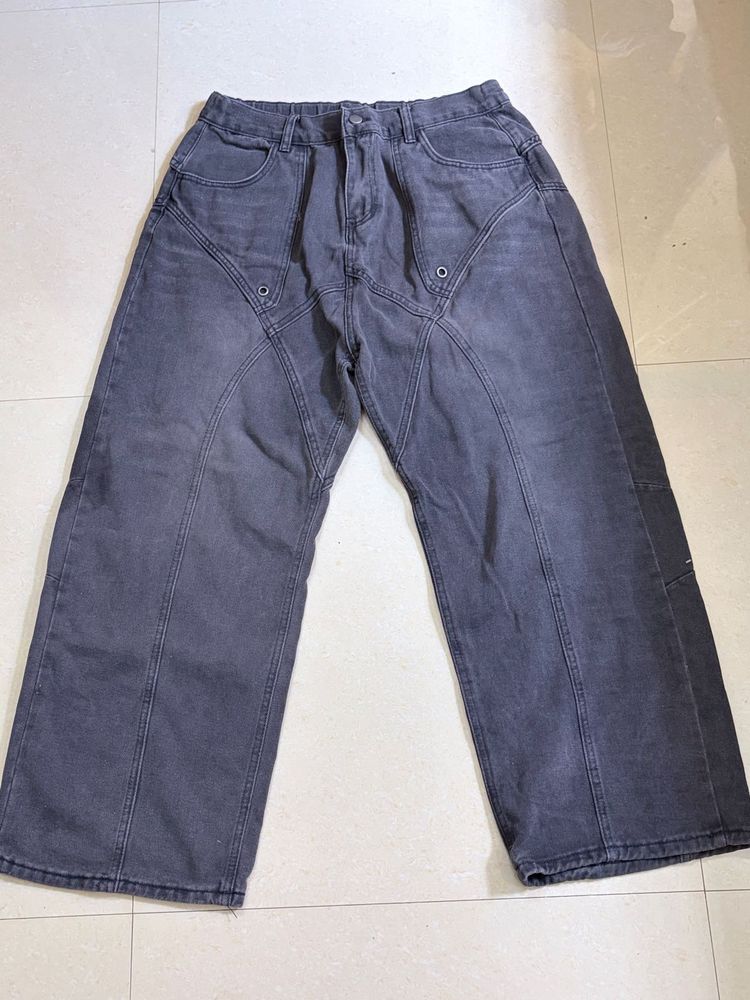 Black Wide-Leg Jeans