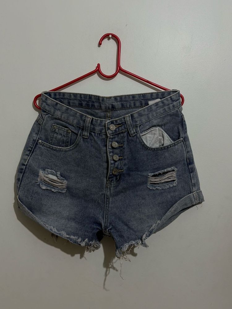 women’s Blue demin shorts