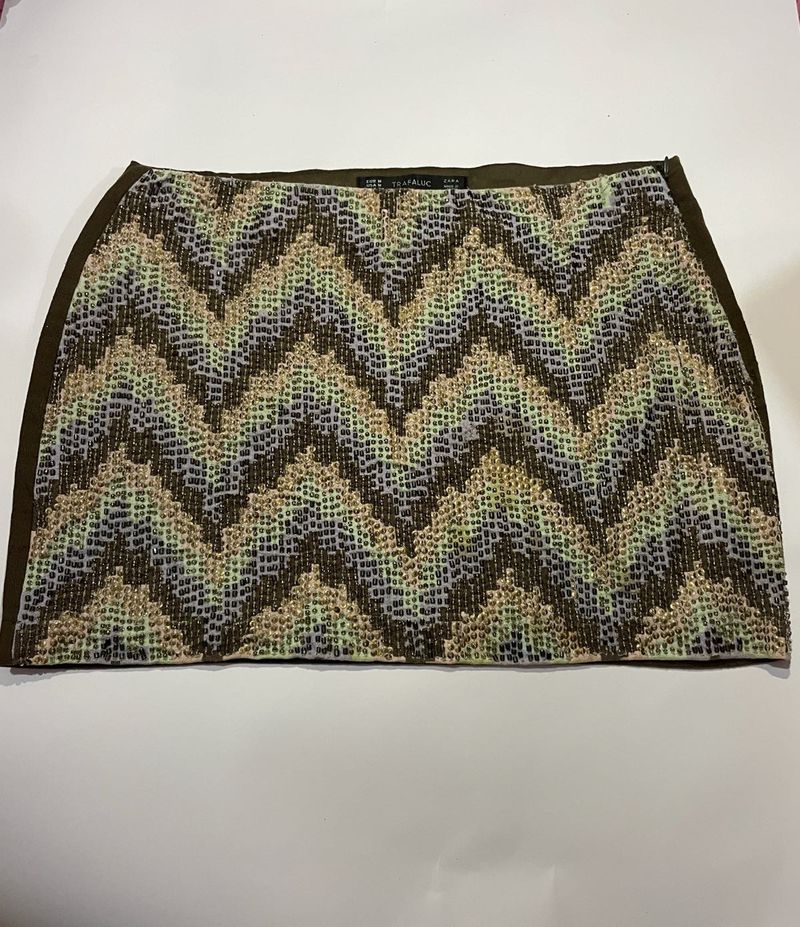Chic Chevron Pattern Mini Skirt
