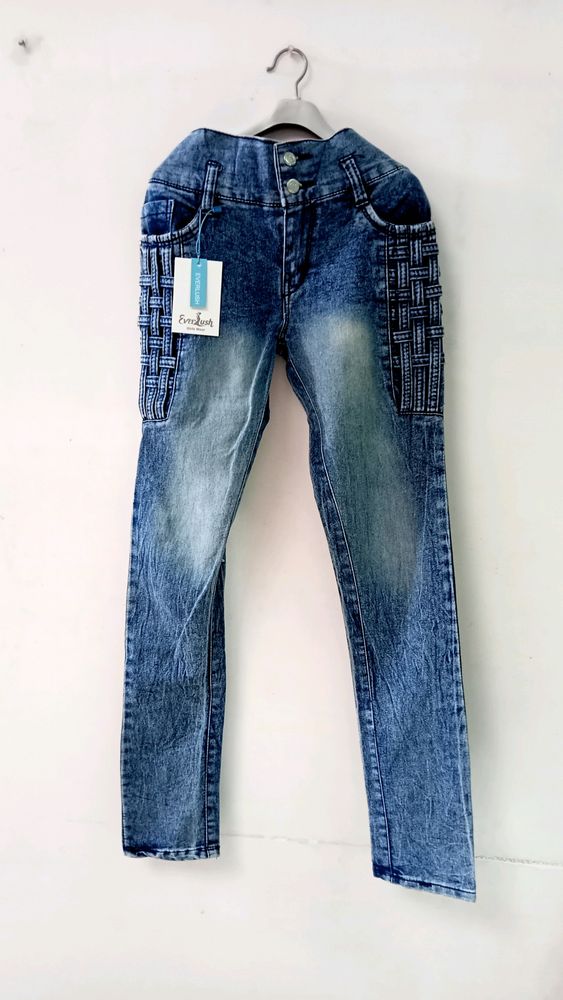 Elegant women's jeans and jegging