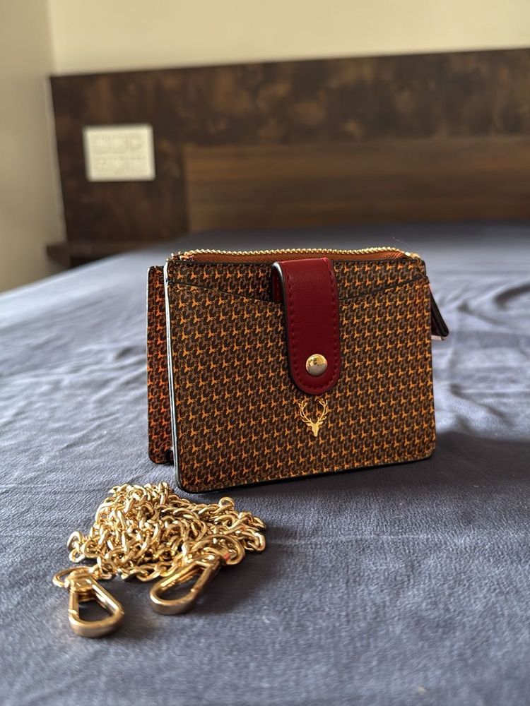 Stylish Wallet with Chain