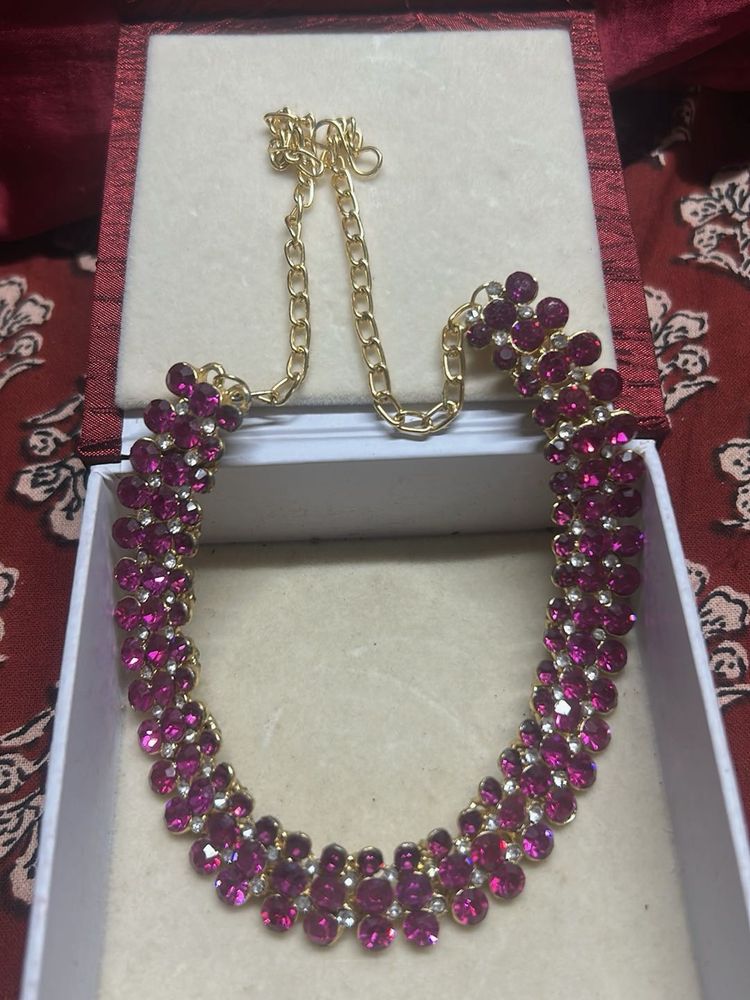 Elegant Magenta &amp; Crystal Necklace