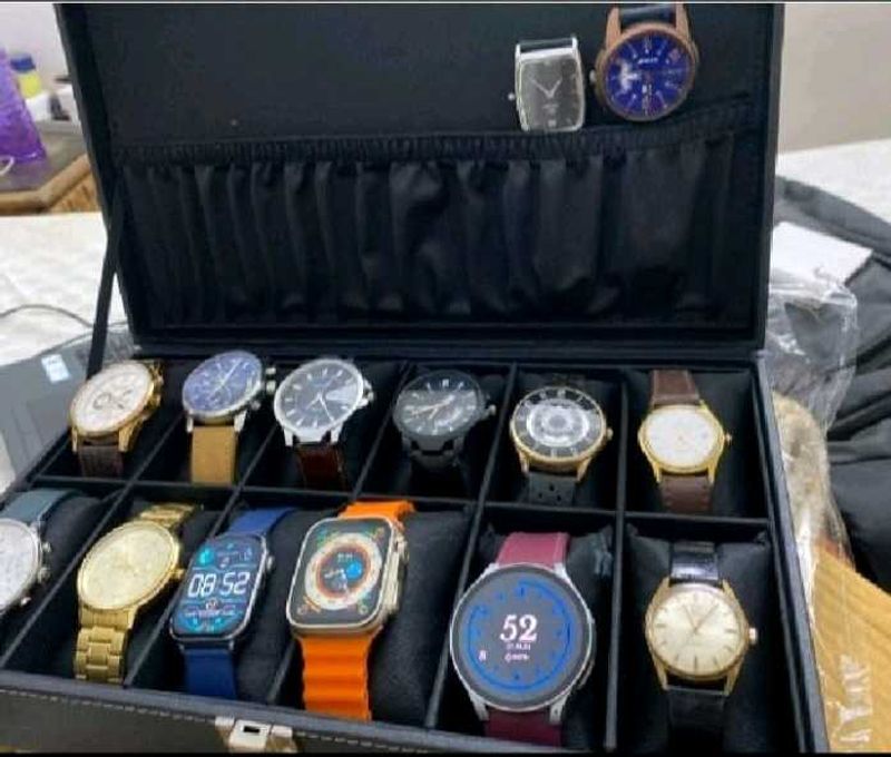 10 Watch cushions