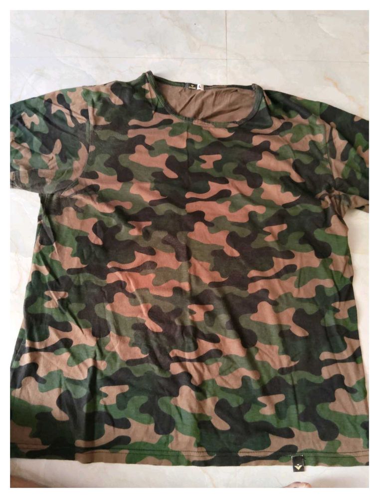 Hardly Used Camouflage Print T-Shirt 42 to 44 Size