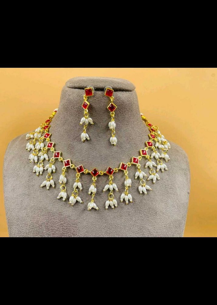 Elegant Red &amp; White Pearl Necklace Set