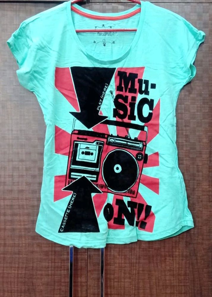 Women Green T Shirt