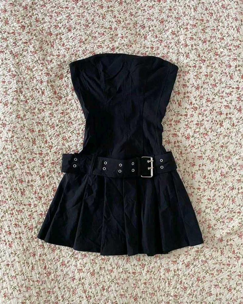 y2k Black Strapless Mini Dress (no belt)