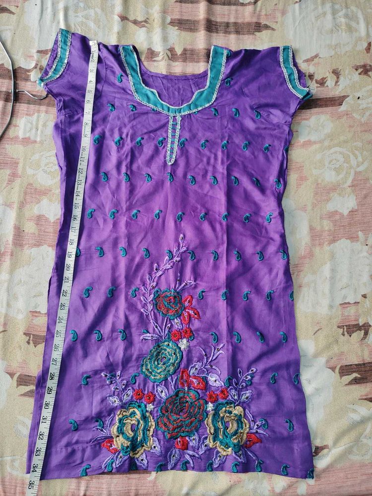 Beautiful Purple Embroidered Kurta set
