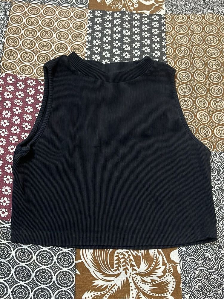 Black Ribbed Cropped Tank Top