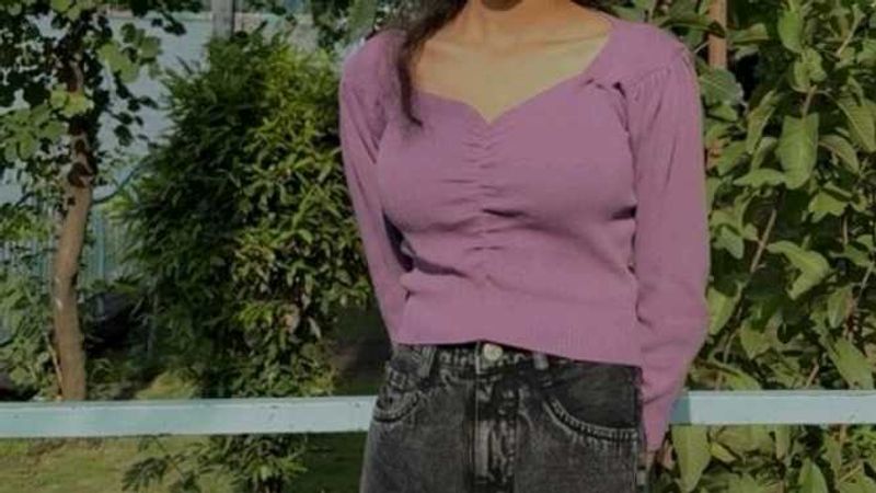 Chic Lavender Ruched V-Neck Top