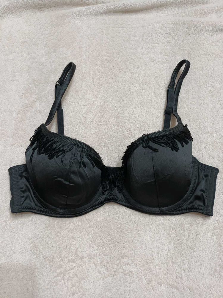 Black Lace Trim Bra